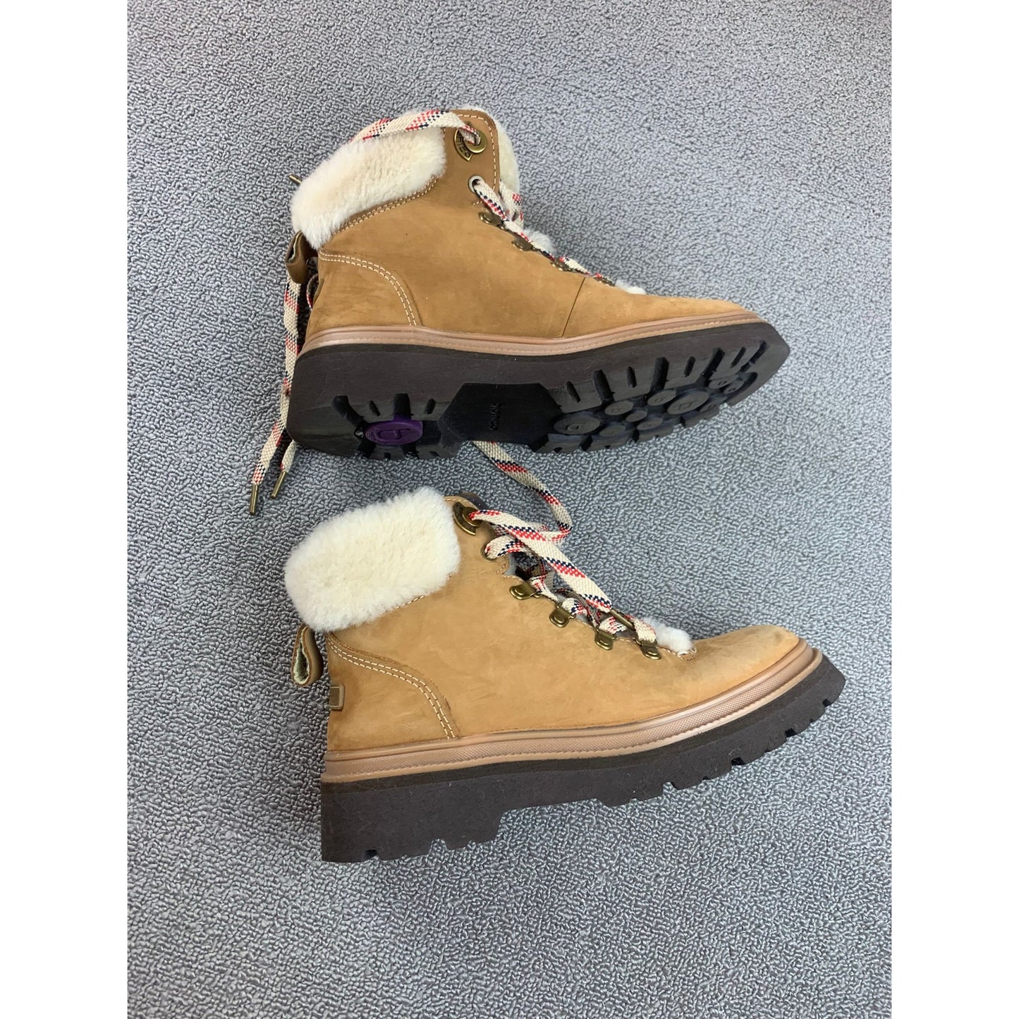 Bionica 8M Tan White Suede Faux Fur Lace Up Winter Hiking Boots