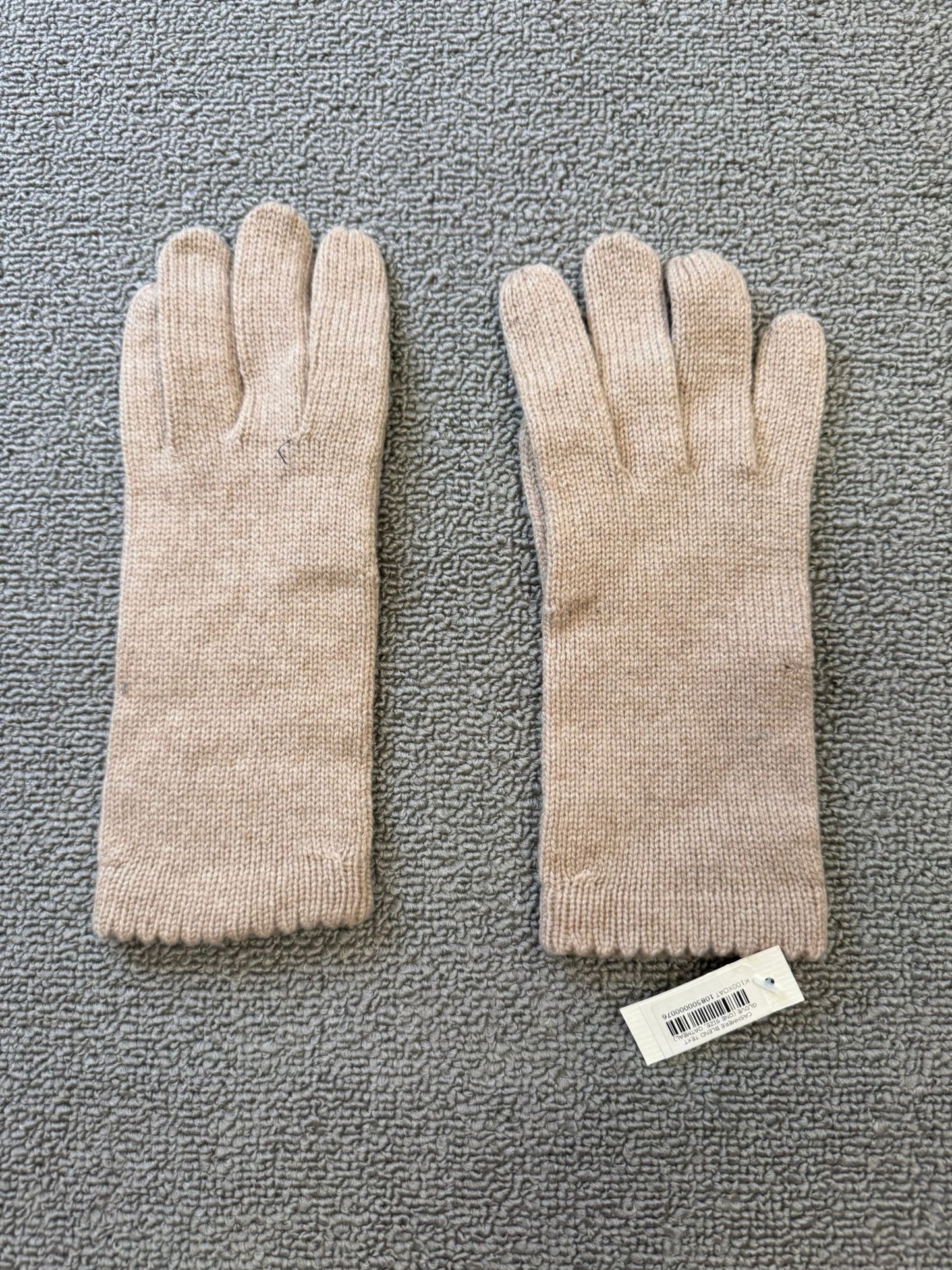 Carolina Amato Women's One Size Beige Wool Cashmere Blend Knit Gloves NWT