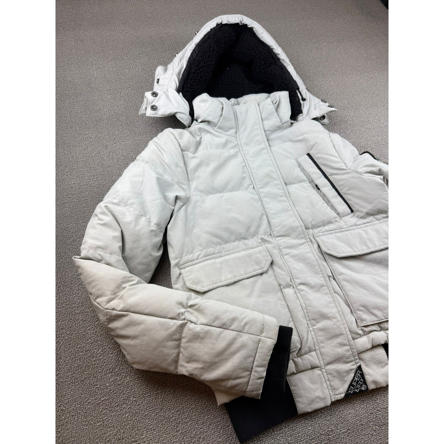 Superdry Everest Ella Bomber Jacket (W5000018A) Women US 8 Ice Grey
