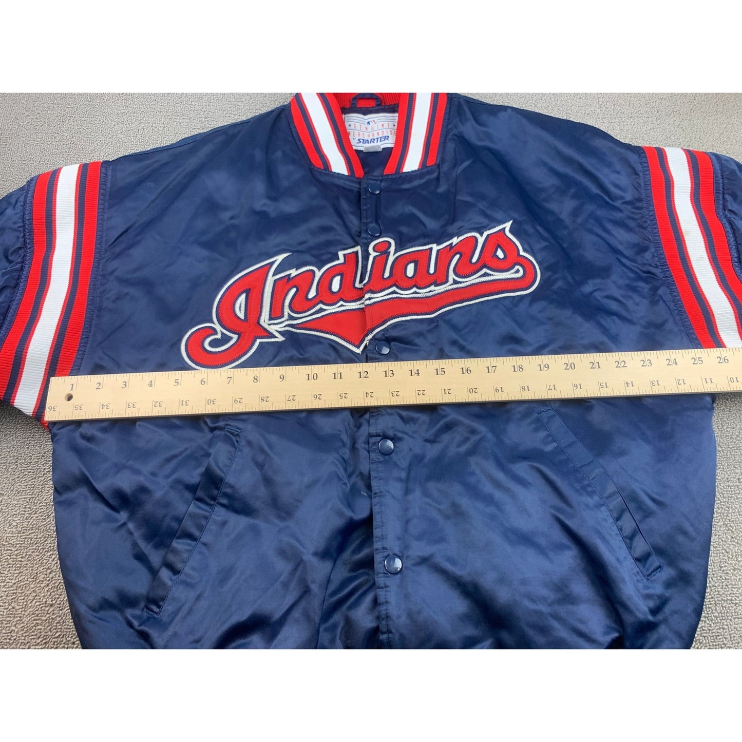 Genuine Men's Large Vintage Fit Navy Blue Red Indians Varsity Jacket Baseball