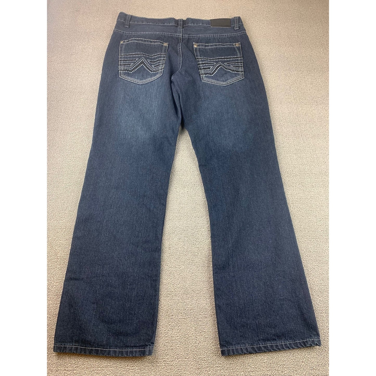 Loose Thread Men's 36x32 Dark Blue Jeans.