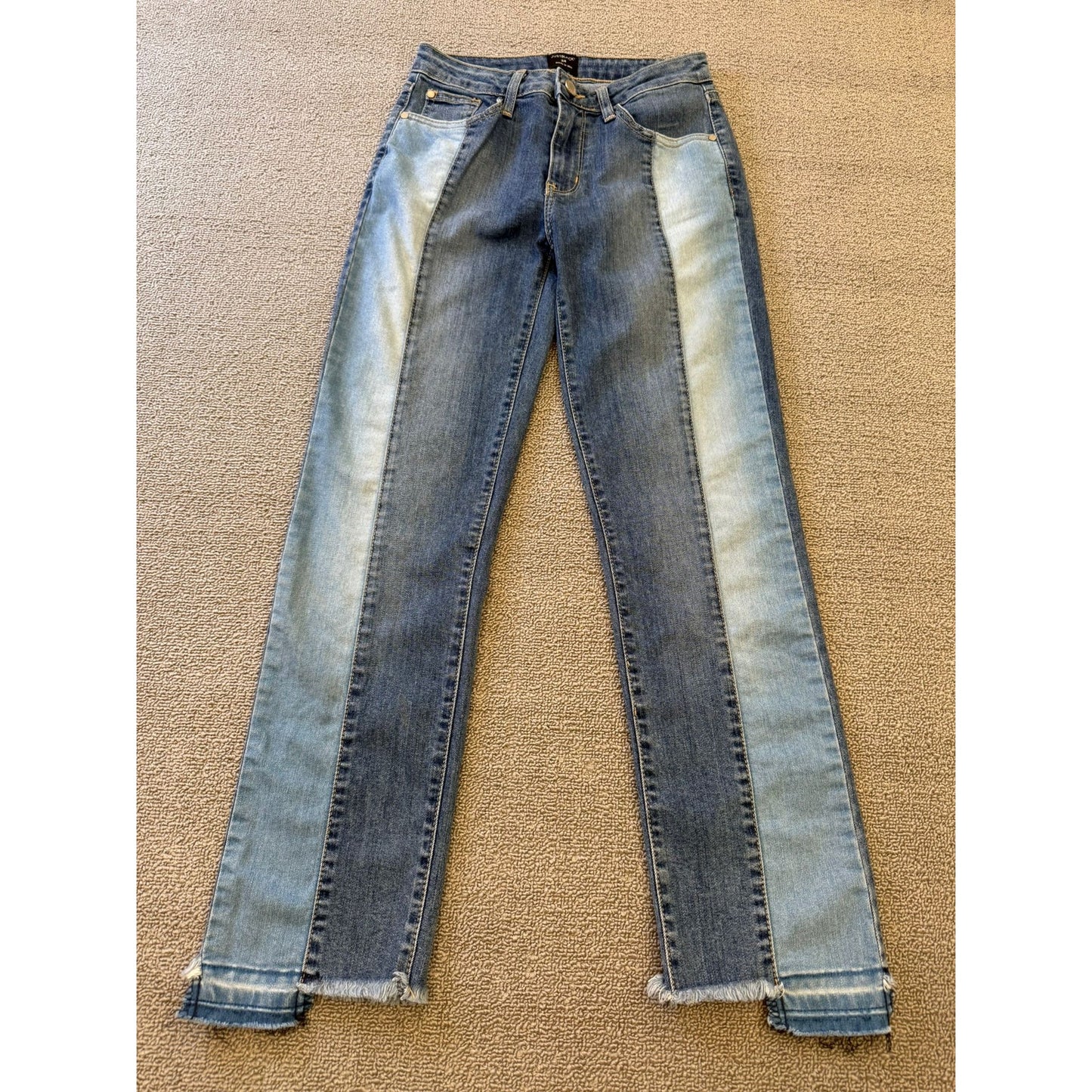 JUSTBLACK Female Light Dark Wash Denim Jeans Size 24 Raw Hem Straight Leg