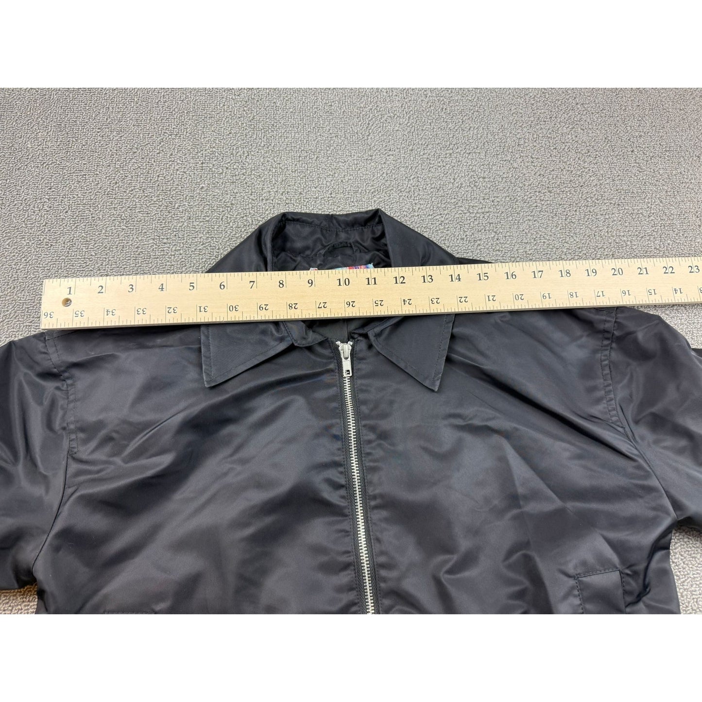 Urban Outfitters Women's Small Kyle Black Cropped Bomber Jacket Full Zip