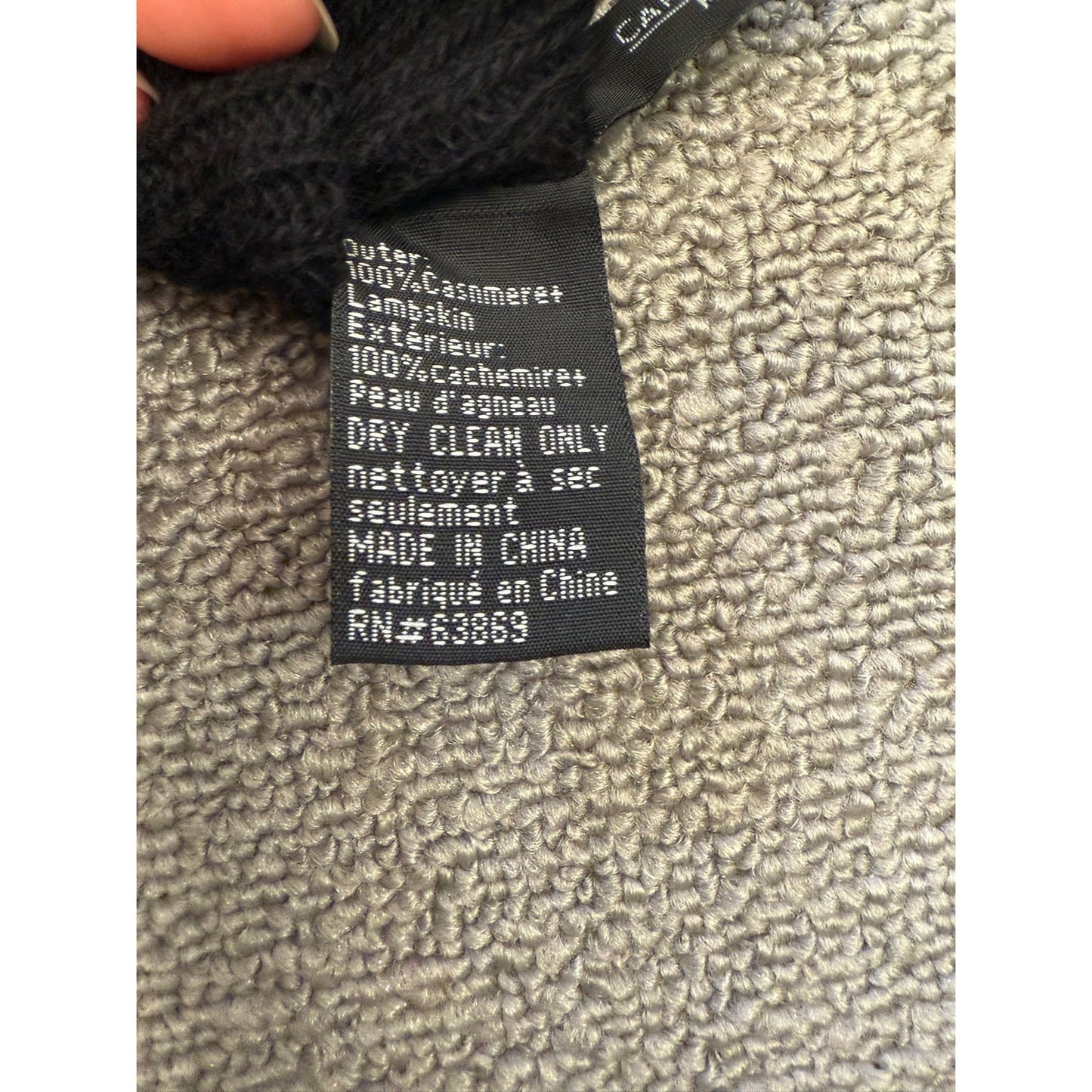 Carolina Amato Women One Size Black Cashmere Lambskin Fingerless Gloves
