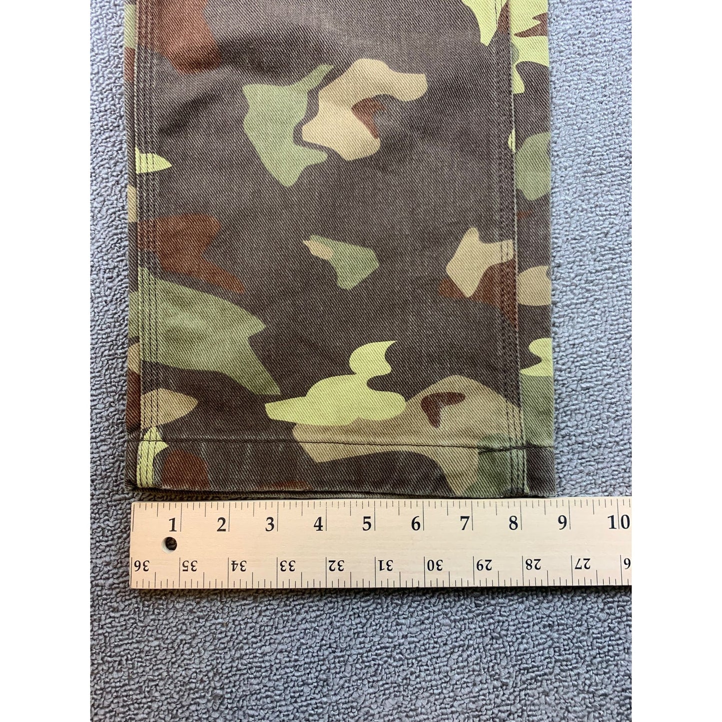 TNA Aritzia Women 00 Green Camo Greenwich Carpenter Straight Leg Pants