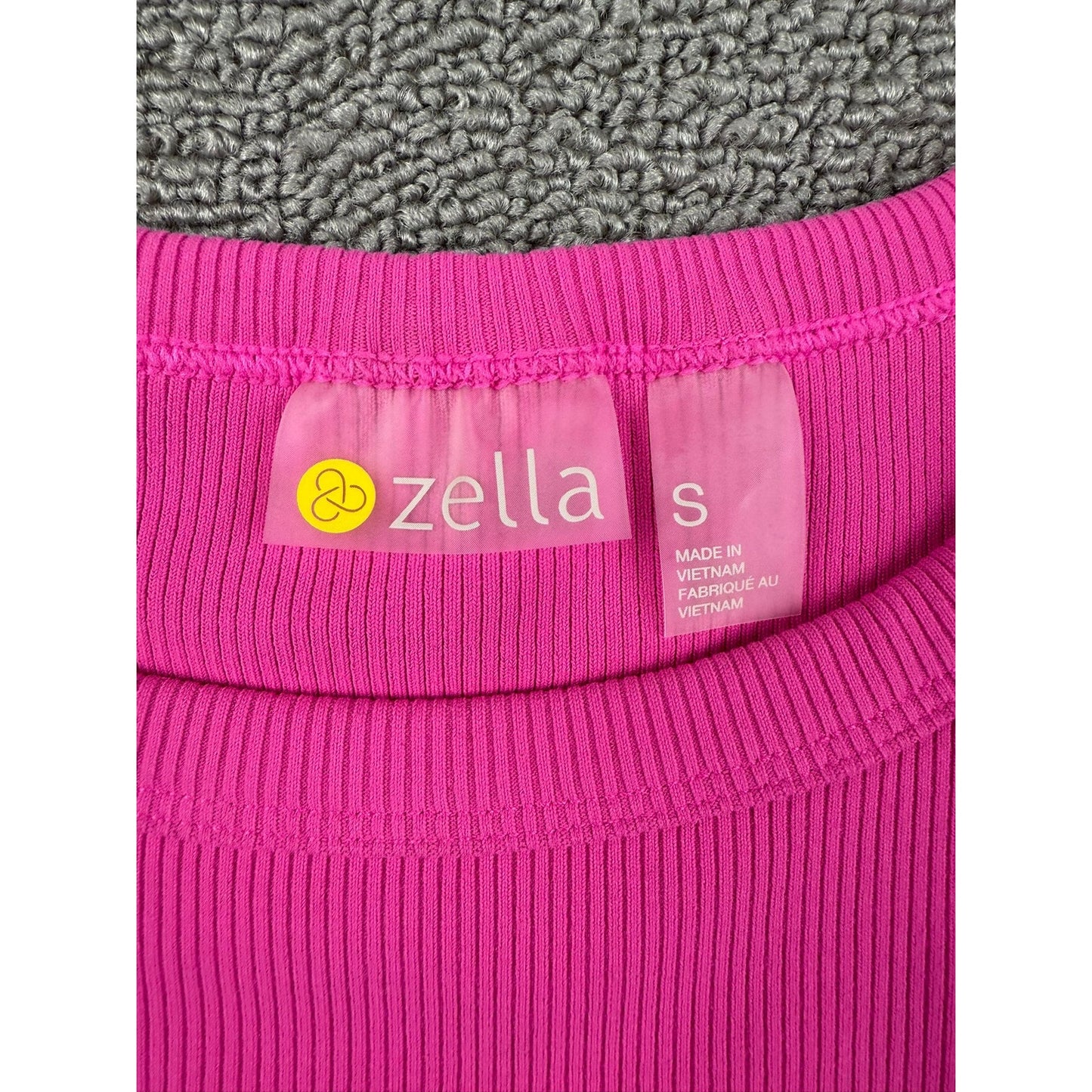 NWT Zella Women's Small Hot Pink Ribbed Crop Top Tank Sleeveless Athleisure