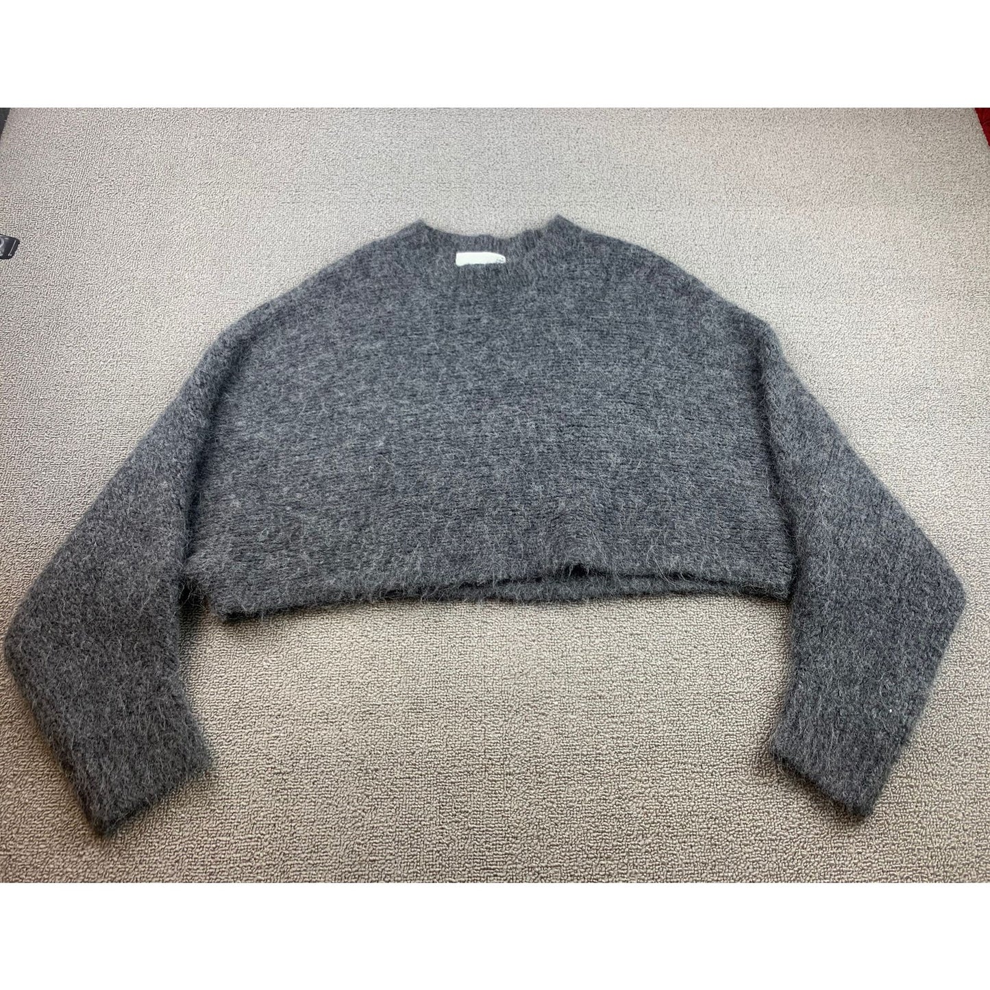 Wilfred Free Women's Medium Grey Cropped Fuzzy Sweater Long Sleeve