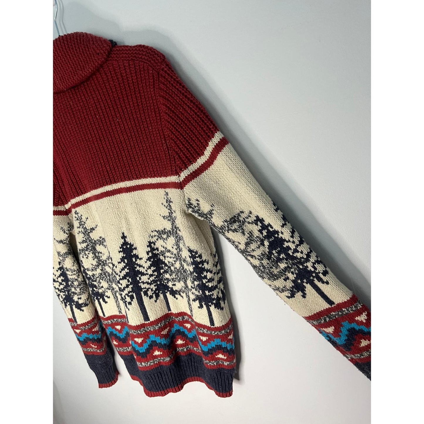 American Eagle Cardigan Women XS Knit Sweater Red Winter Fair Isle Zip Trees