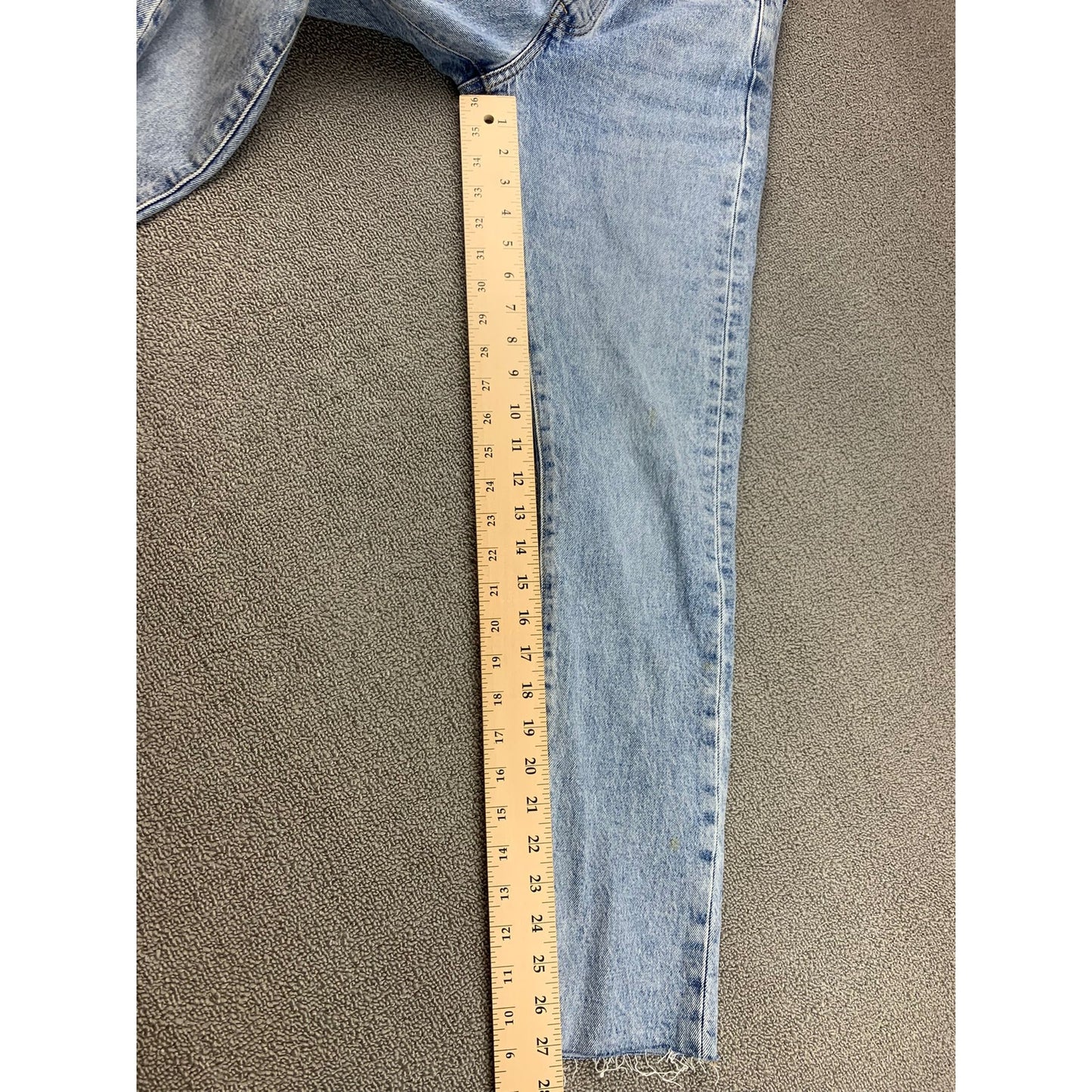 Levi's Women's 24x32 501 Skinny Light Wash Denim Jeans