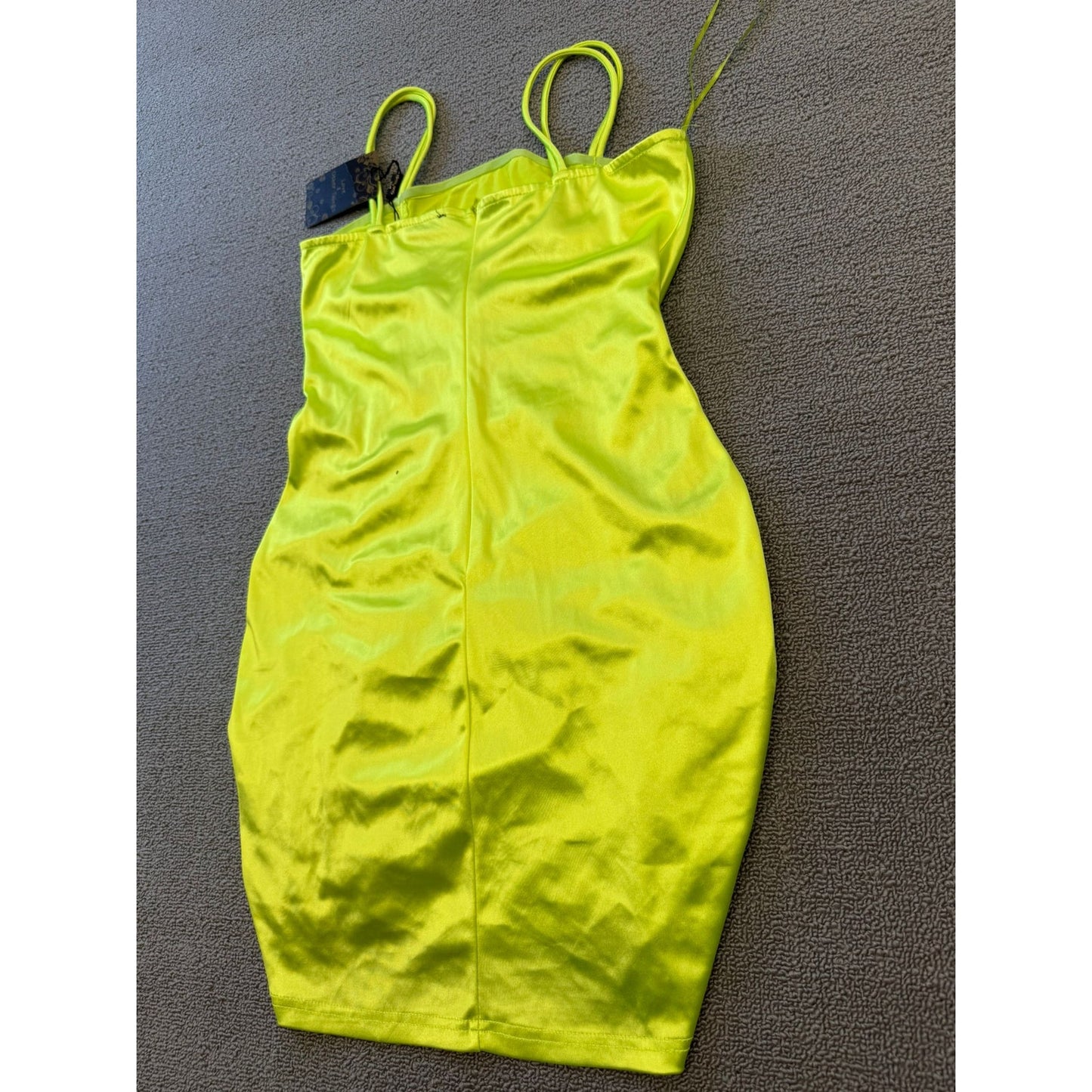 Love And Other Things Female Medium Chartreuse Ruched Party Dress NWT Trendy