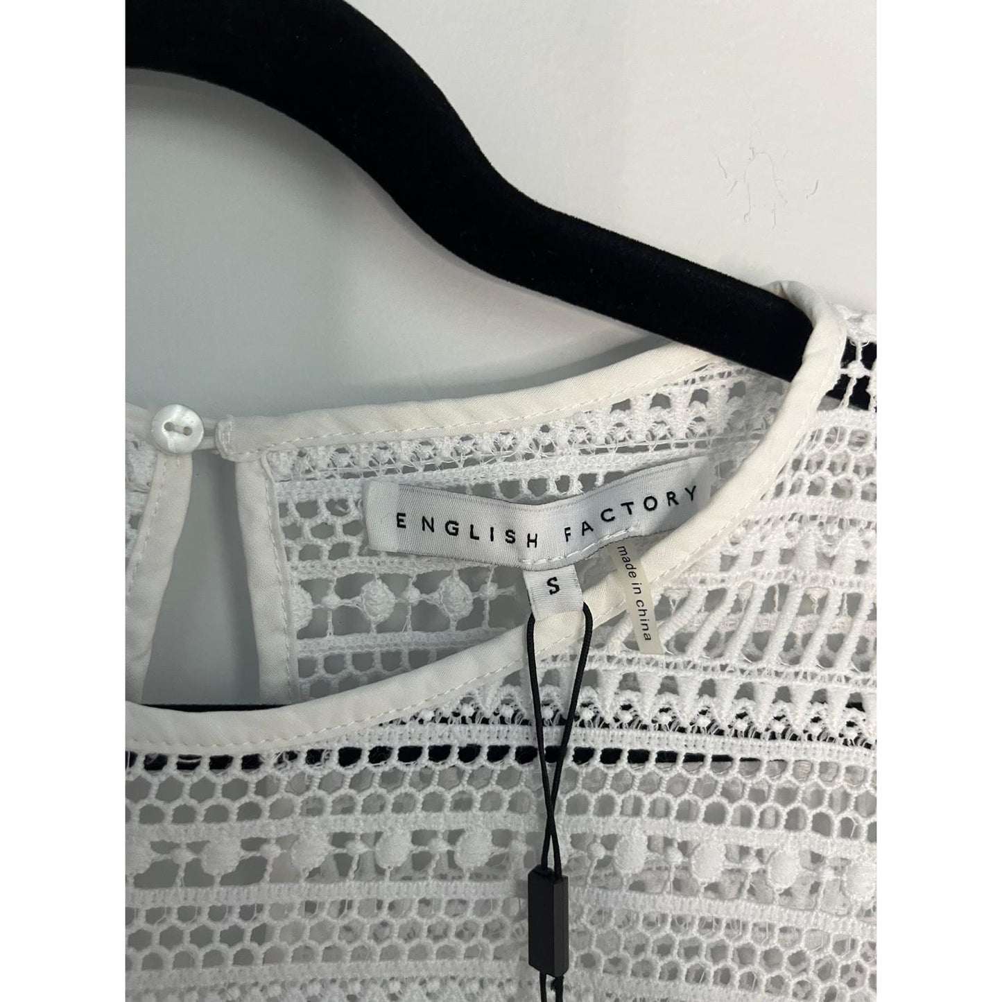English Factory Eyelet Lace Babydoll Blouse Women Small White Short Sleeve NWT