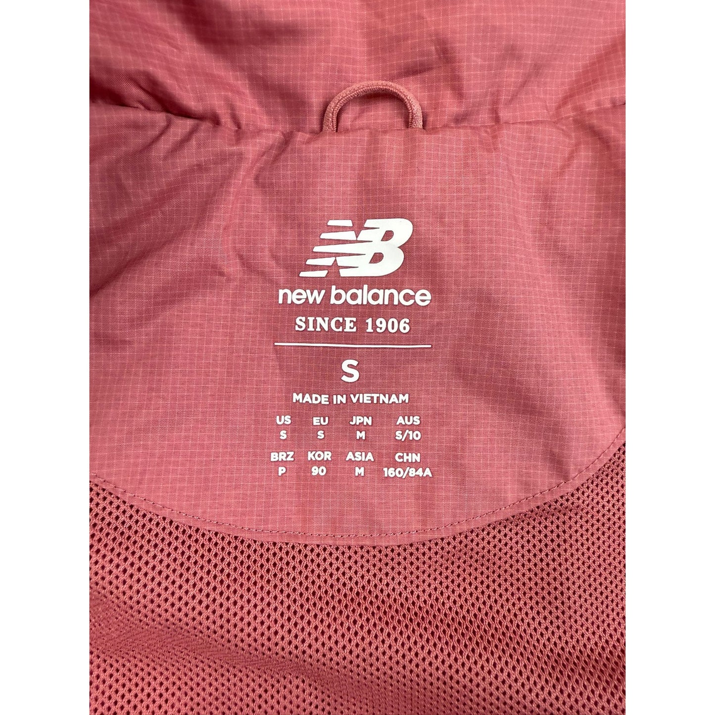 New Balance Women's Small Pink White Windbreaker NYC Marathon Running Jacket