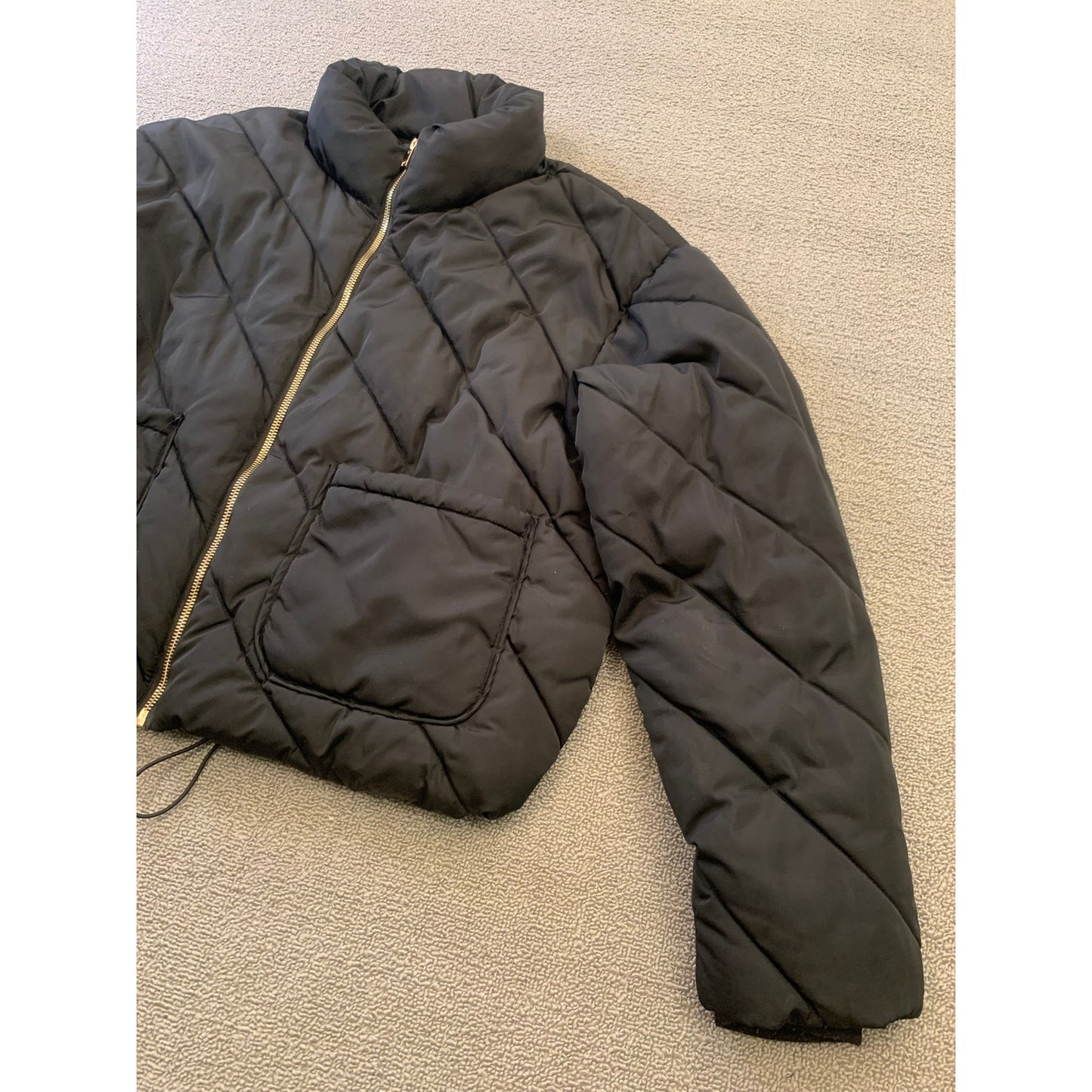 Zara Women's Large Black Cropped Puffer Jacket