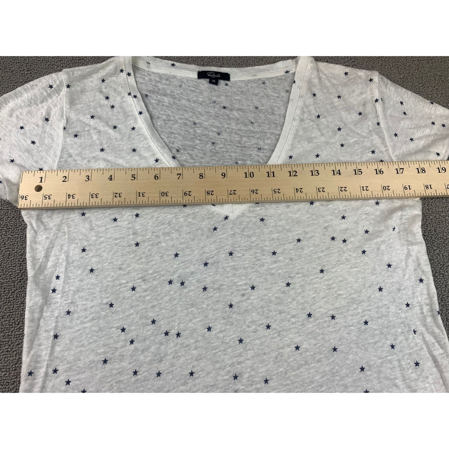 Rails Women Extra Small White Black Star Print V-neck T-shirt