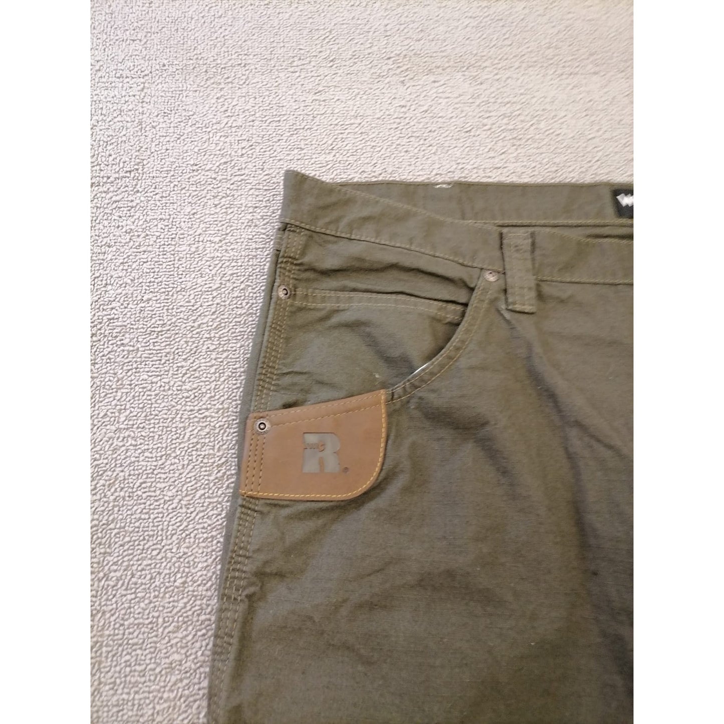 Wrangler 42x34 Male Olive Green 100% Cotton Utility Fit Durable Everyday Pants