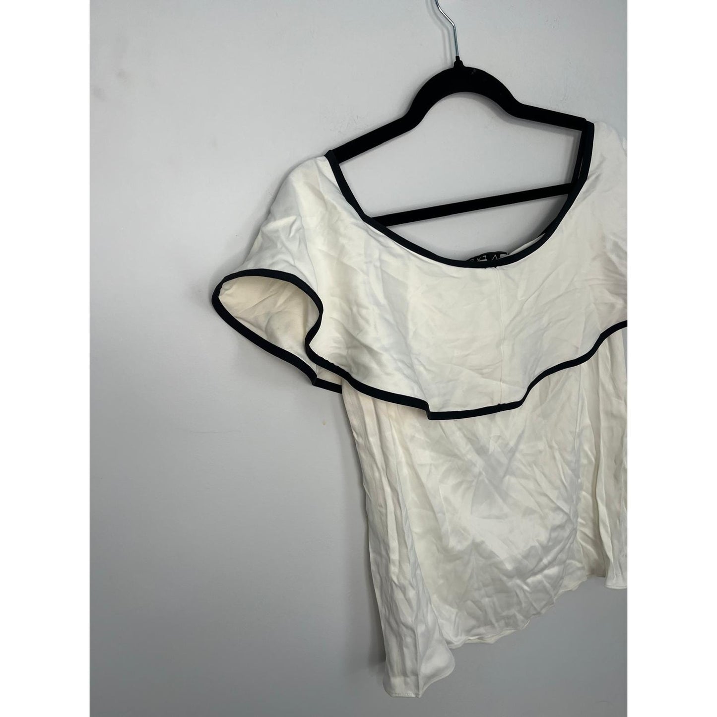Alexis Ruffle Trim Blouse Women S Contrast Tie Bow Short Sleeve