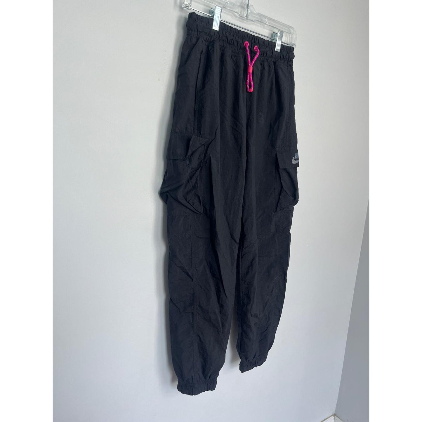Nike Cargo Pants Women XS Black Nylon Elastic Waist Pockets Jogger Style