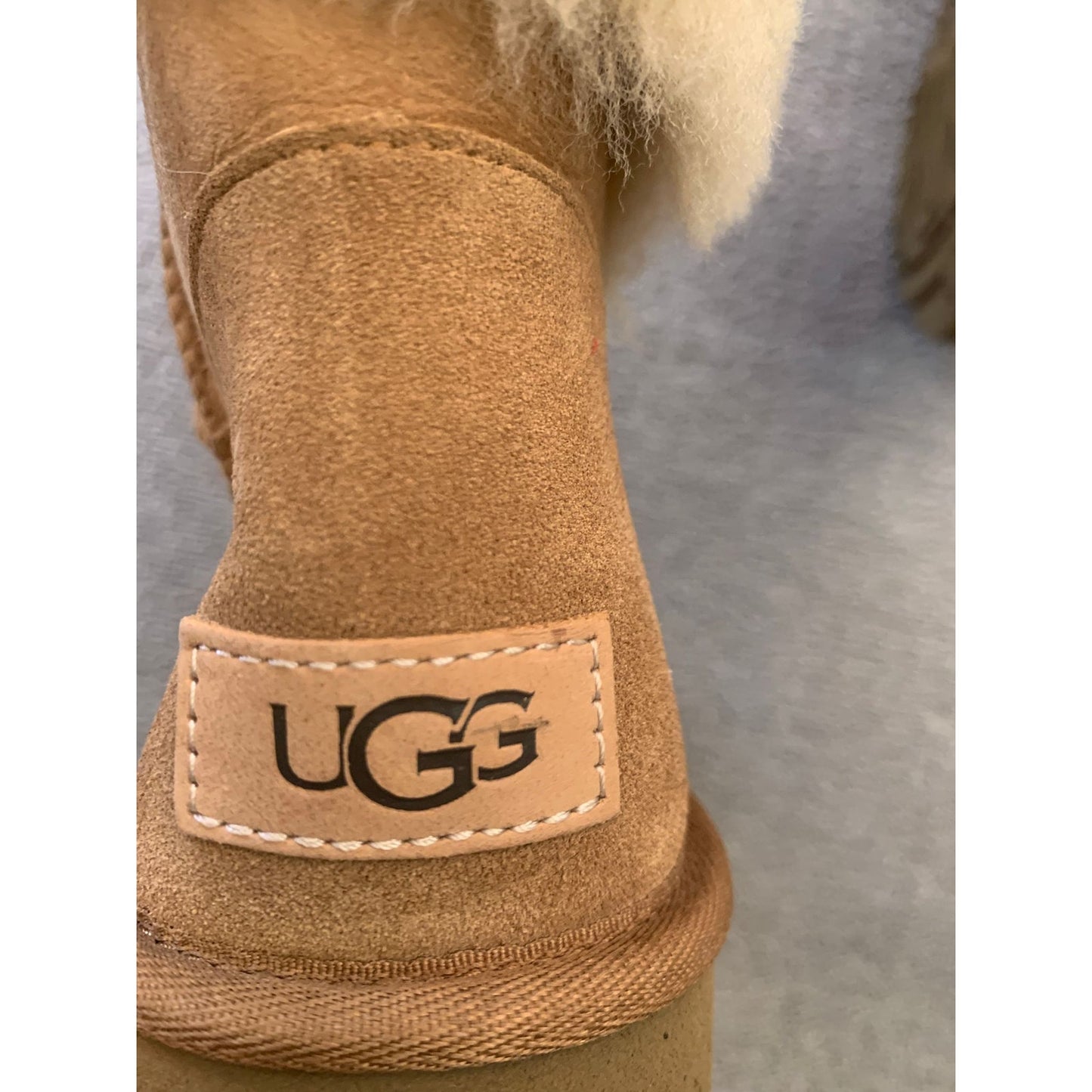UGG Women US 7 Brown Suede Fur Classic Short Boots