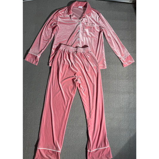 Pink Lily Women’s Pink Velvet Pajama Set XS