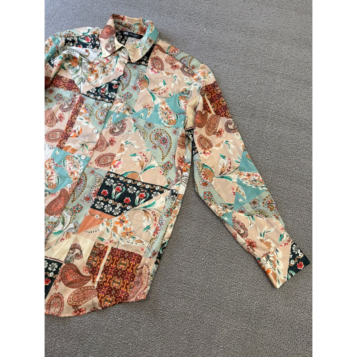 Zara Women's XS Multi-Color Long Sleeve Paisley Boho Button Shirt