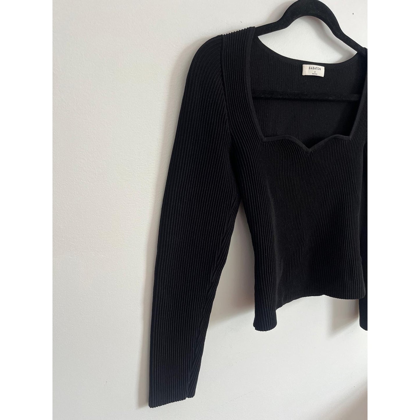 Babaton Ribbed Knit Top Women S Black Long Sleeve Sweetheart Neck