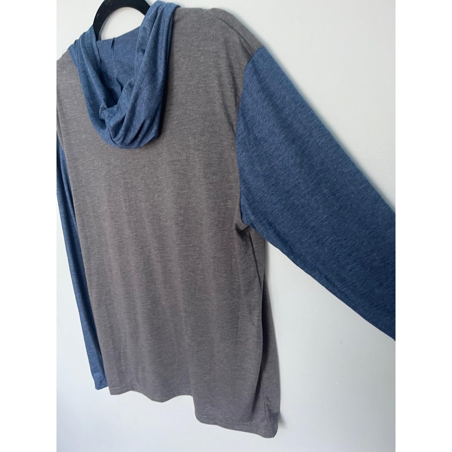 Match-Up Colorblock Hoodie Shirt Men XL Gray Blue Pullover Casual Hooded Tee