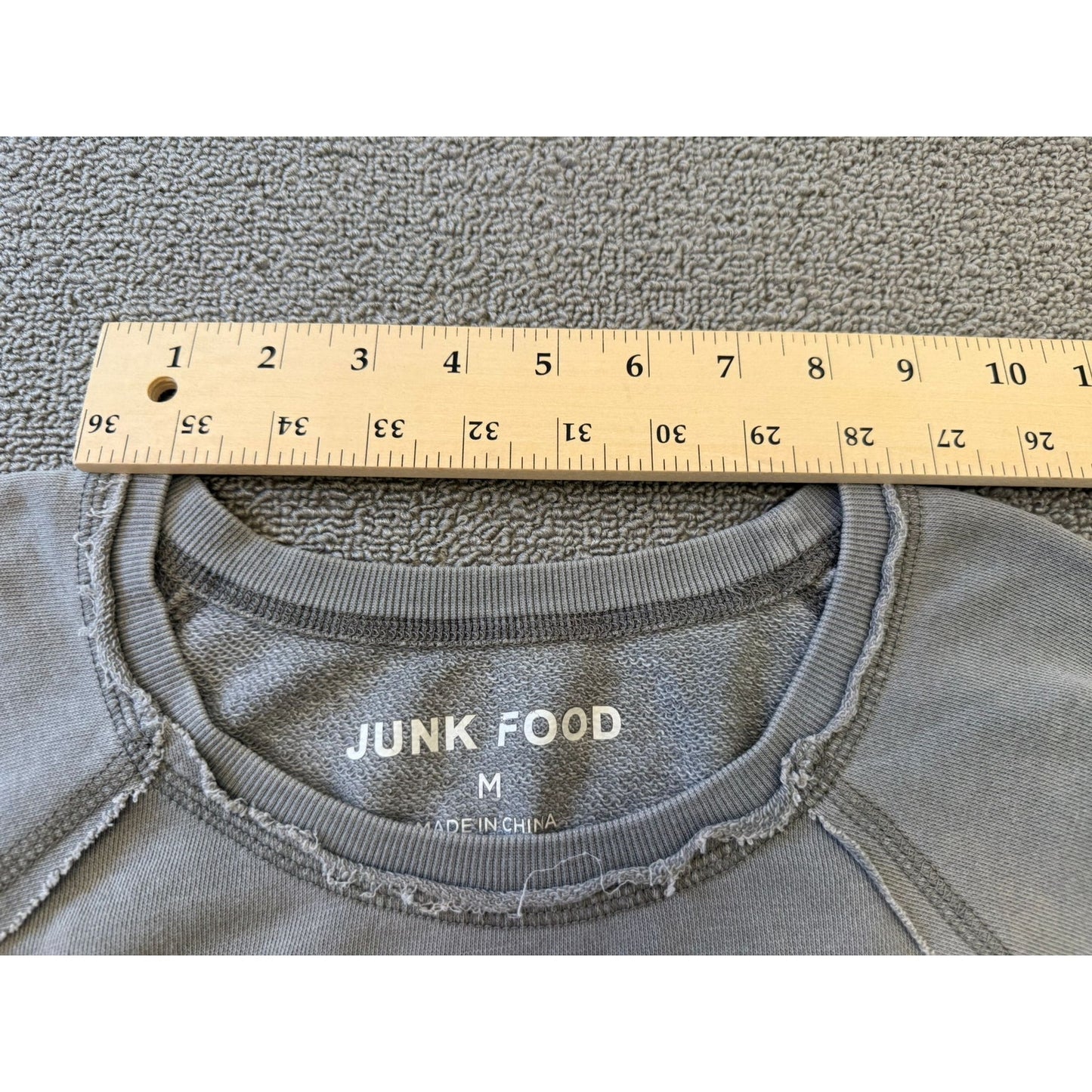 Junk Food Medium Women's The Beatles Distressed Crewneck Sweatshirt