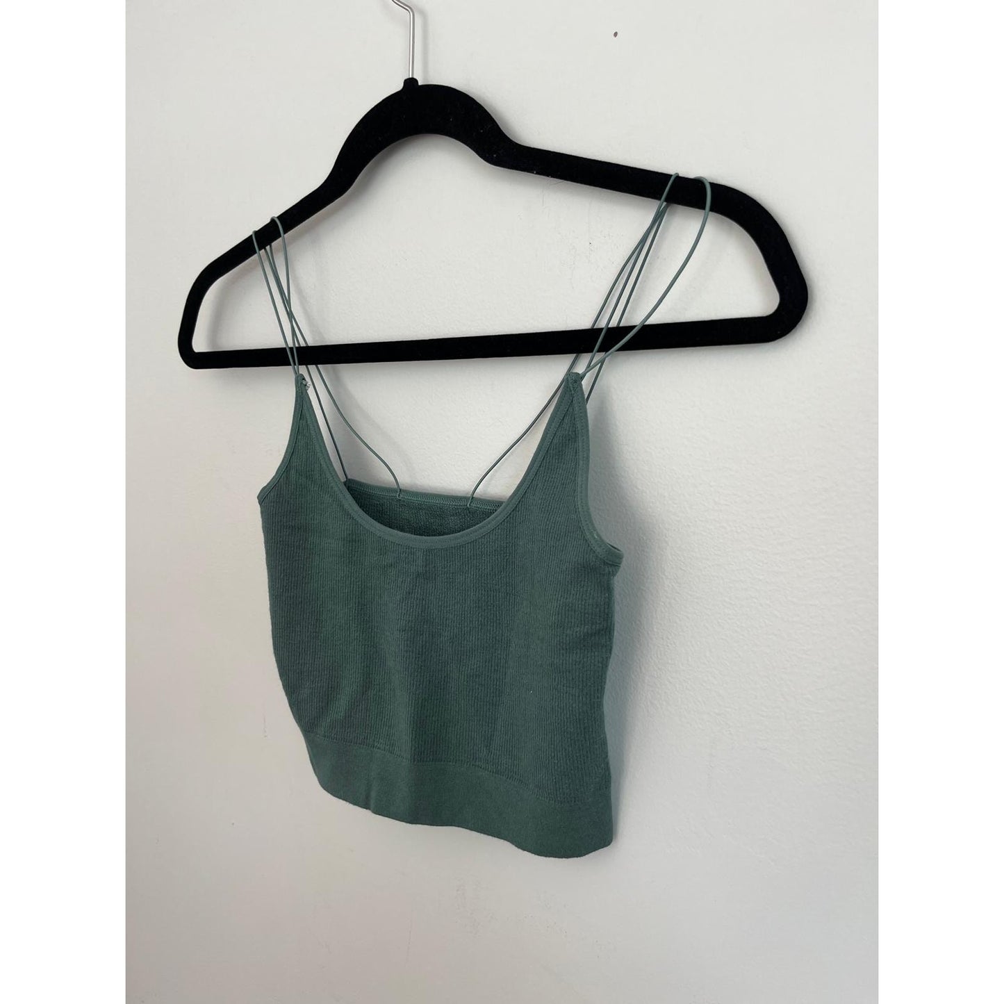 Out From Under Crop Tank Top Women S Green Ribbed Minimalist Y2K