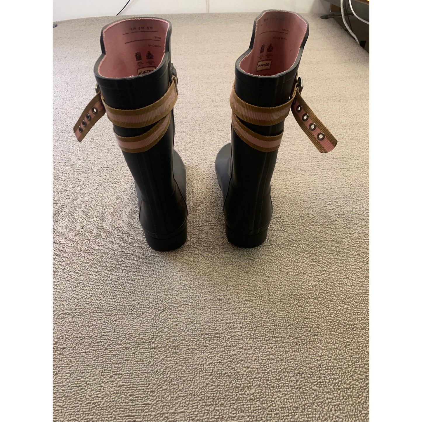 HUNTER Women US 7 Blue Rain Backstrap Pink Boots