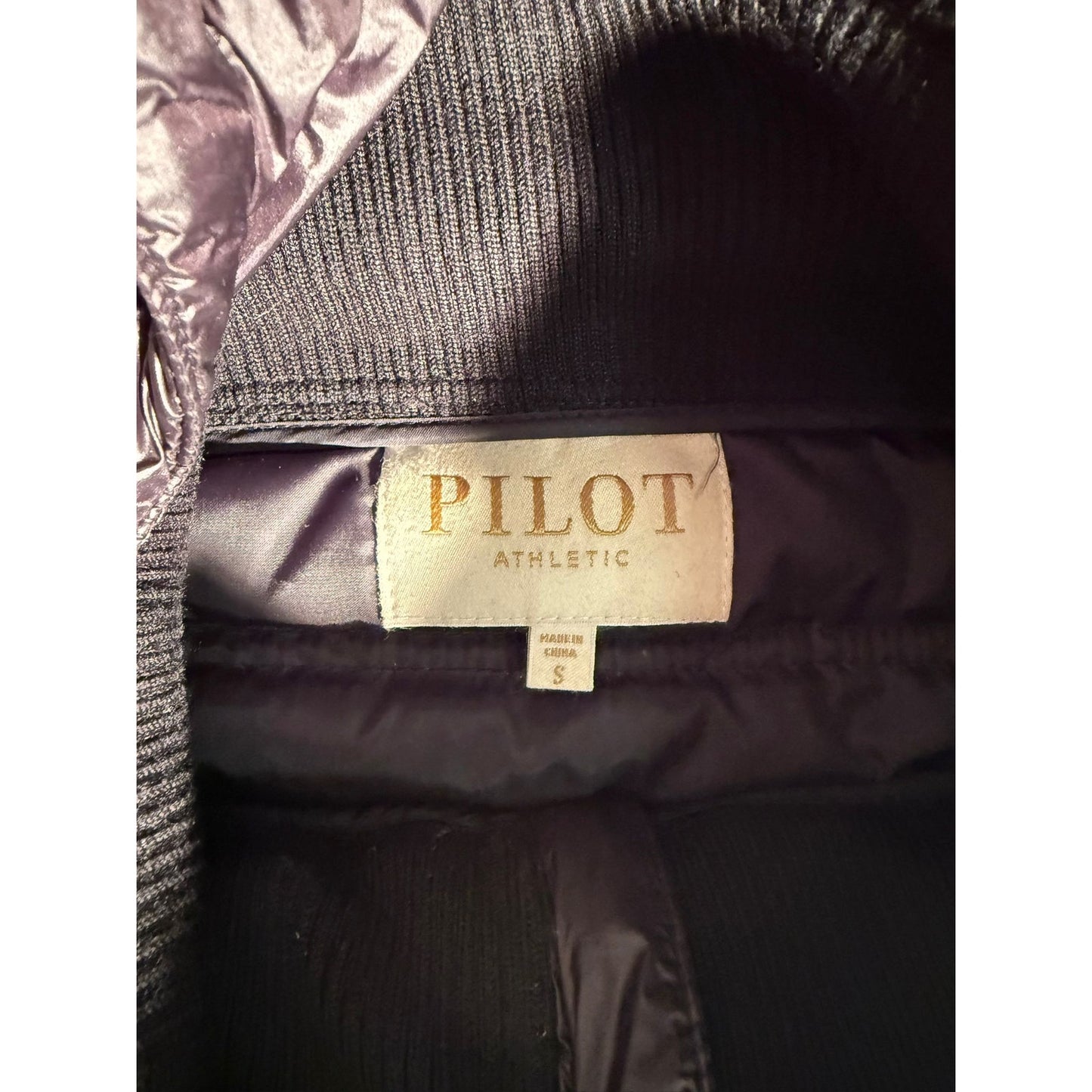 Pilot Athletic Quilted Puffer Vest Small Sleeveless Hooded Women Black