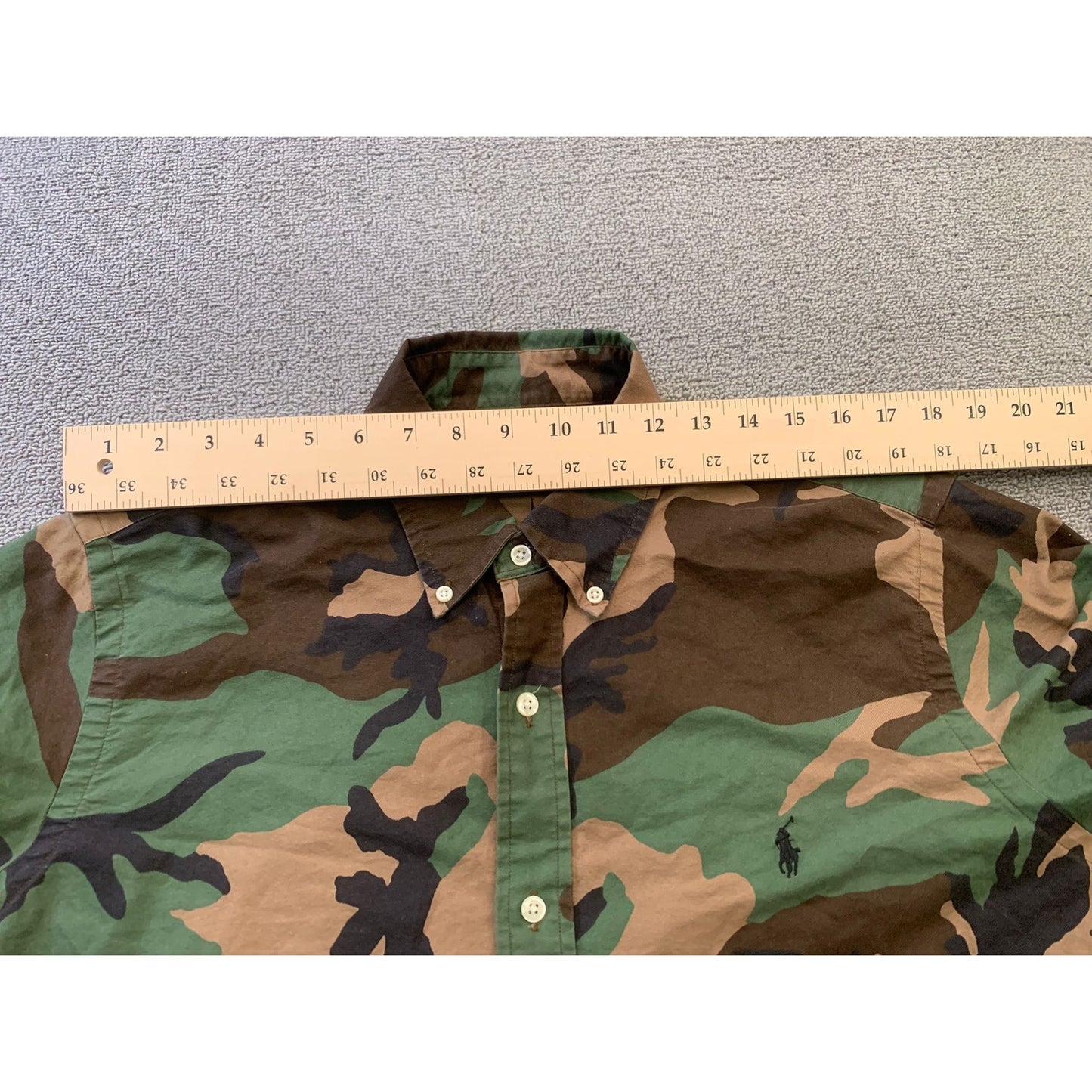 Ralph Lauren Men's Large Green Camo Classic Fit Long Sleeve Button Shirt
