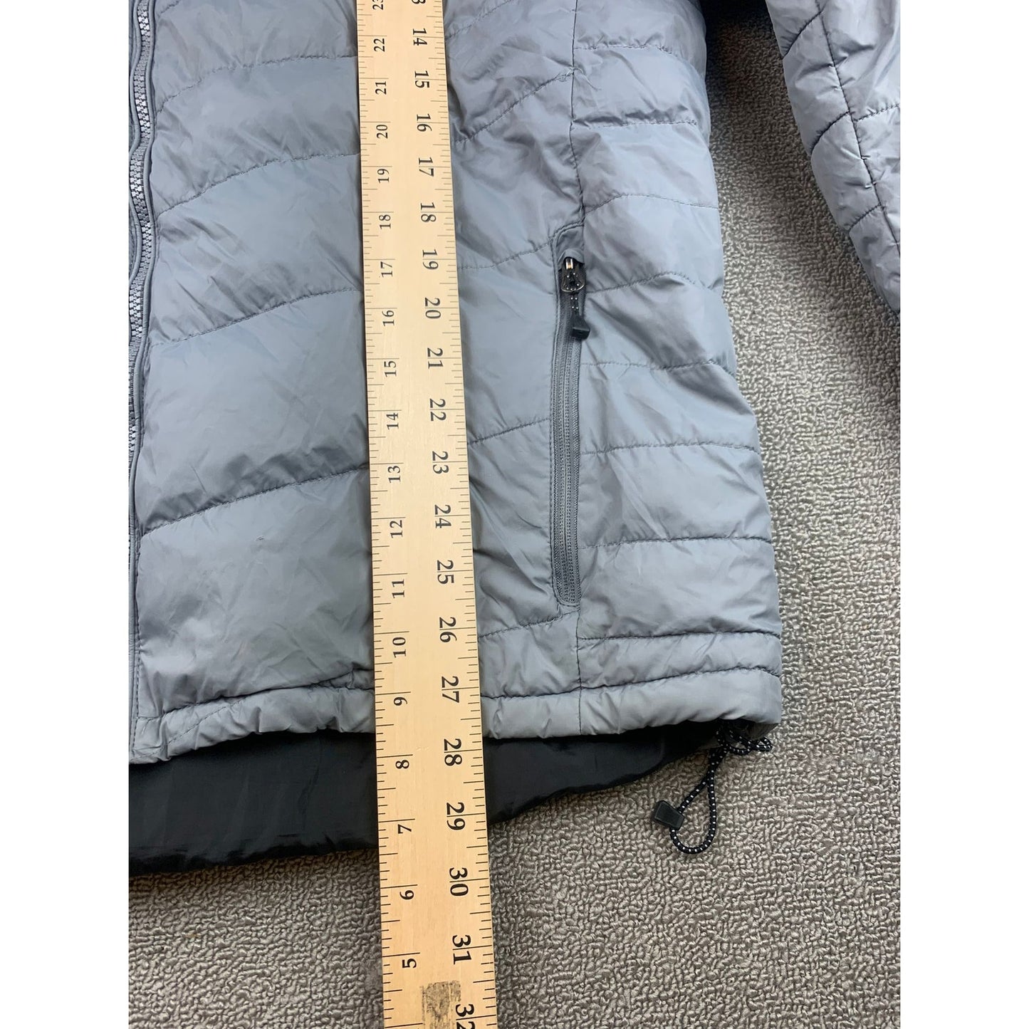 Champion Men's XL Gray Omni Insulated Puffer Jacket With Hood