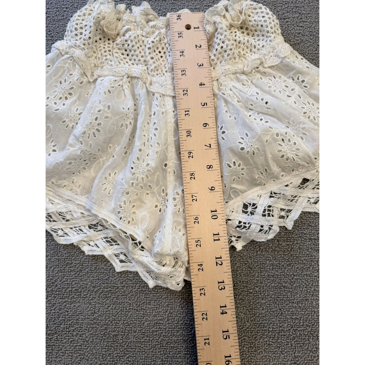 Boho Crochet Lace Eyelet Shorts  Women XS White Summer Beachwear