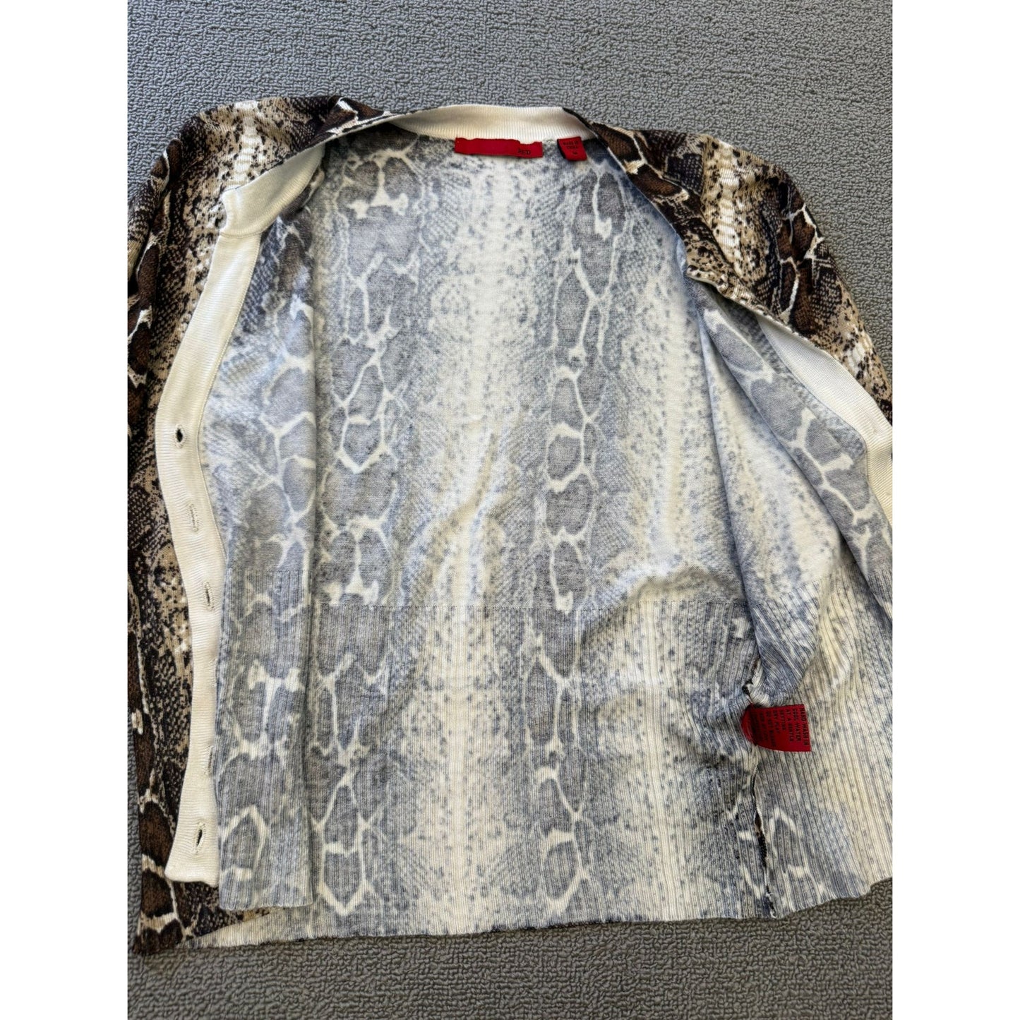 RED Women's Medium Snakeskin Print Cardigan V-Neck Long Sleeve Sweater