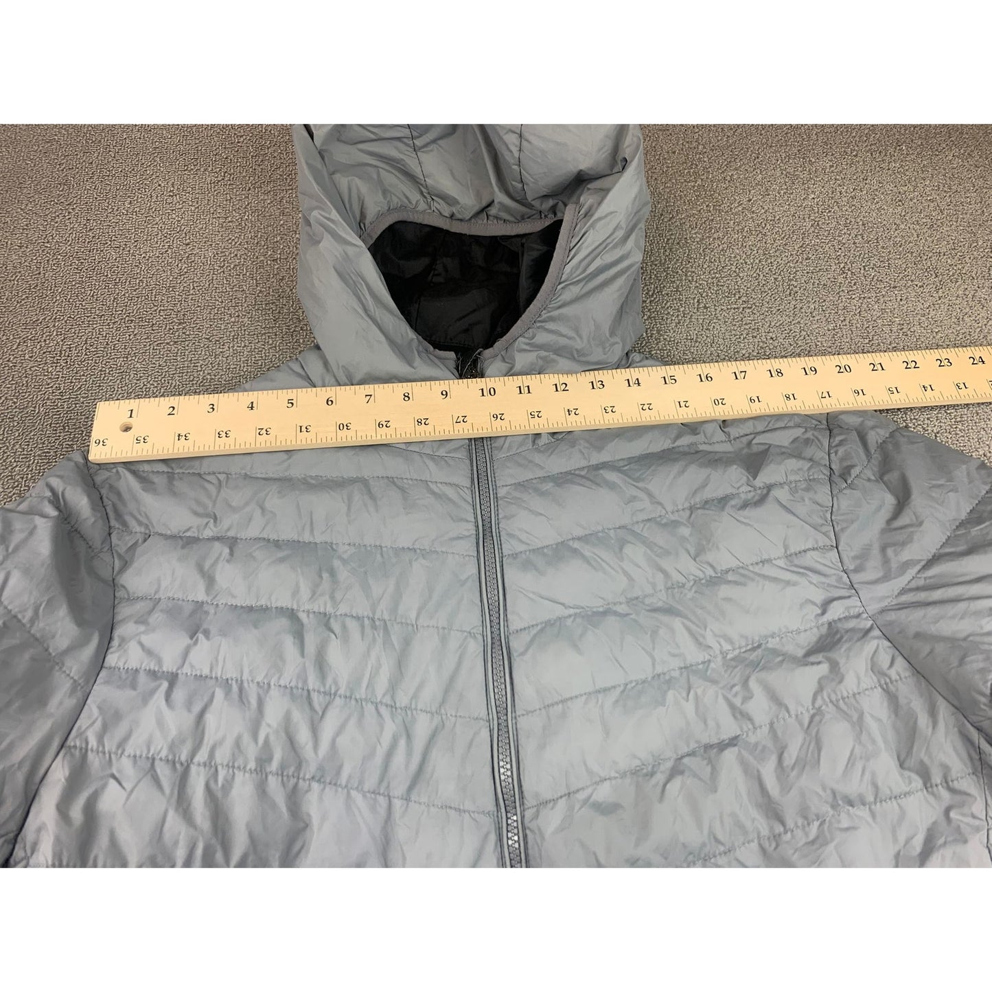 Champion Men's XL Gray Omni Insulated Puffer Jacket With Hood
