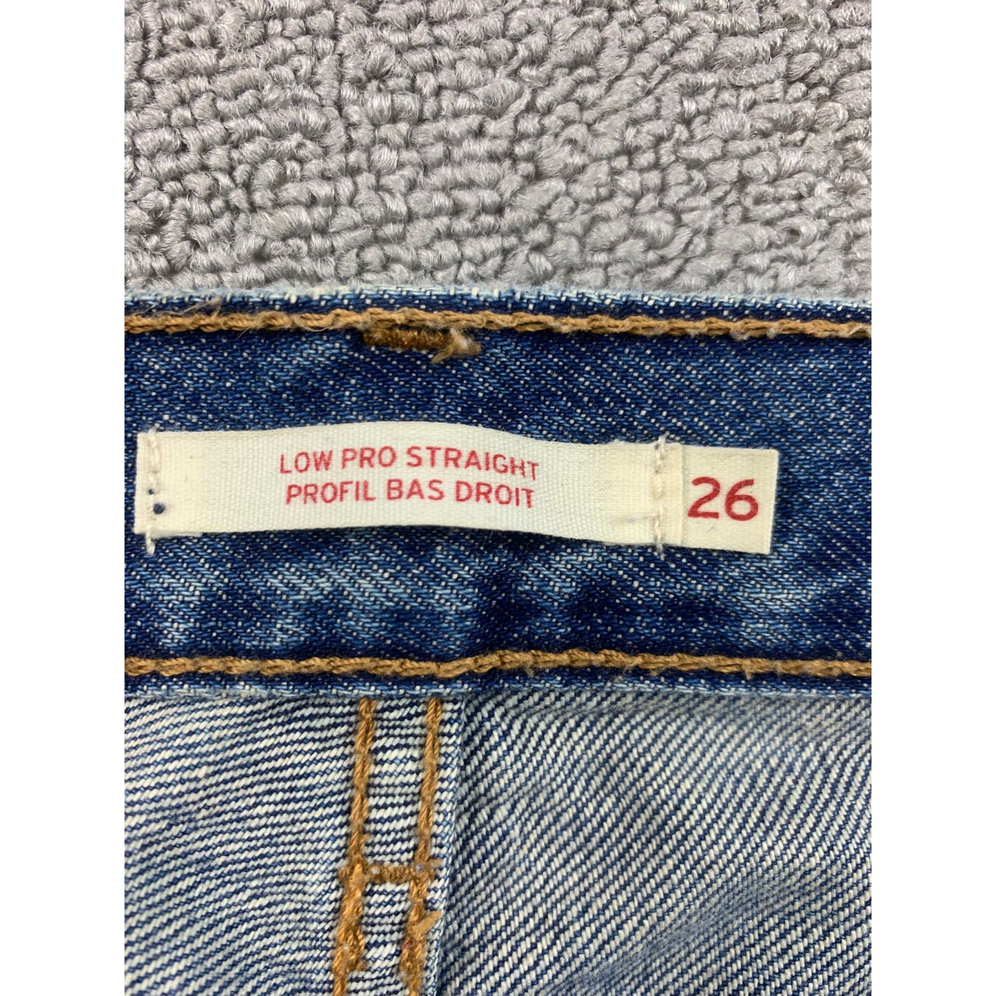 Levi’s Jeans Women’s Size 26 Low Pro Straight Leg Medium Wash Denim