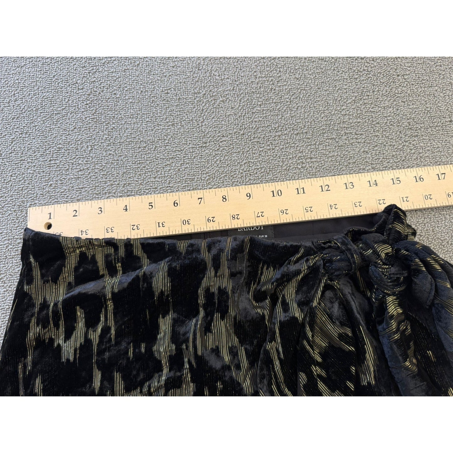 BARDOT Women's Small 6 Black Lurex Leopard Mini Skirt