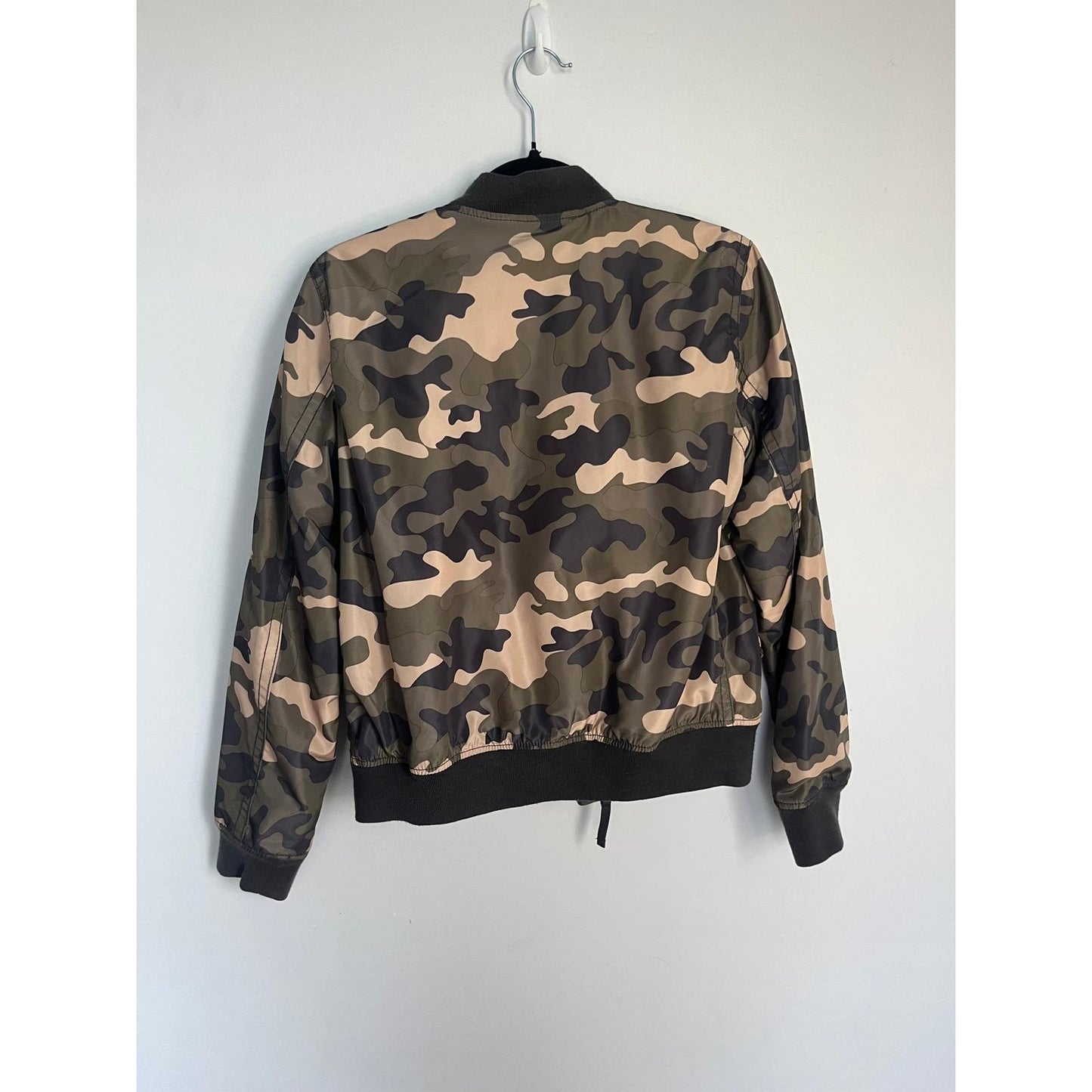 GAP Camo Bomber Jacket Women Small Reversible Red Lining Lightweight