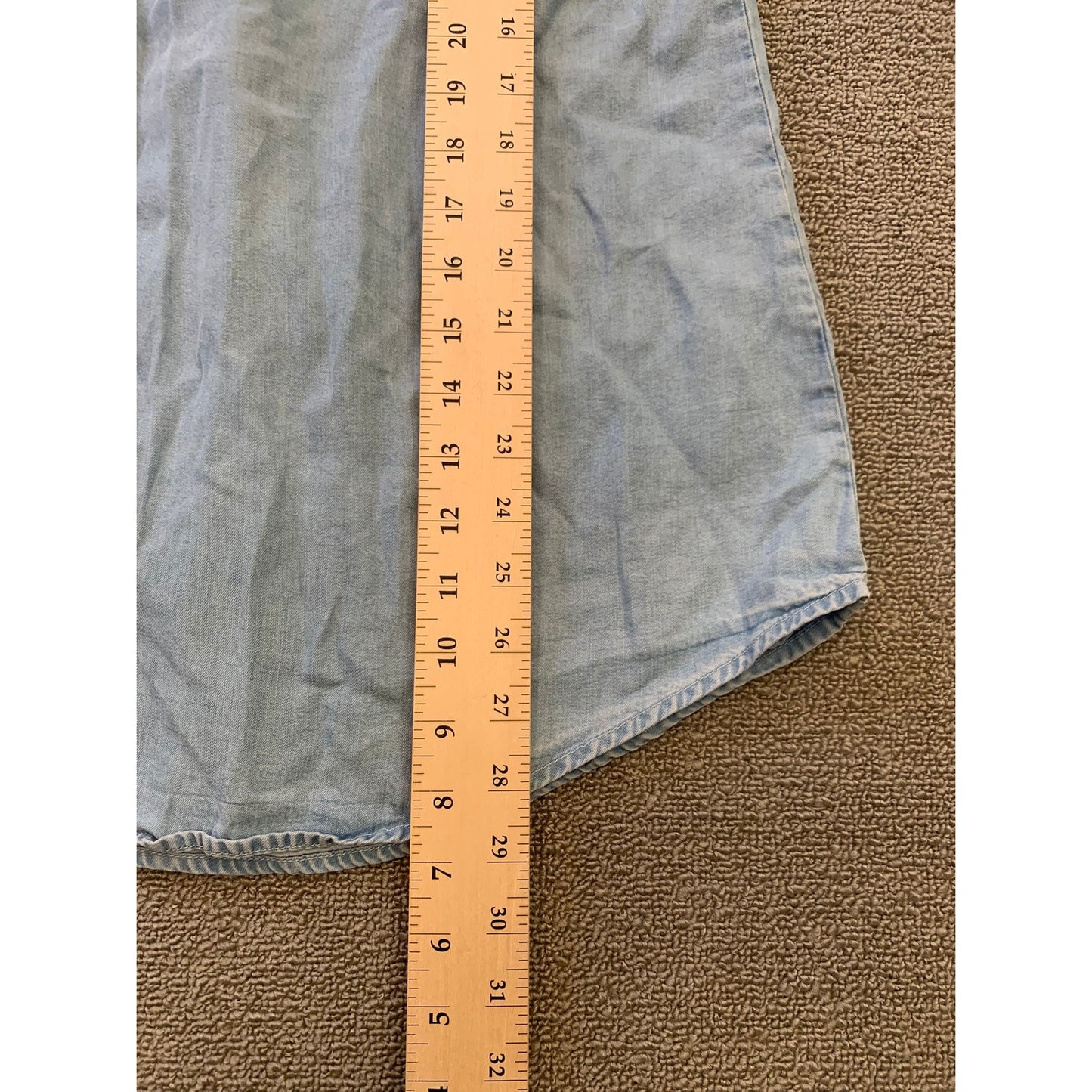 SPLENDID Women Large Blue Denim Button Up Shirt