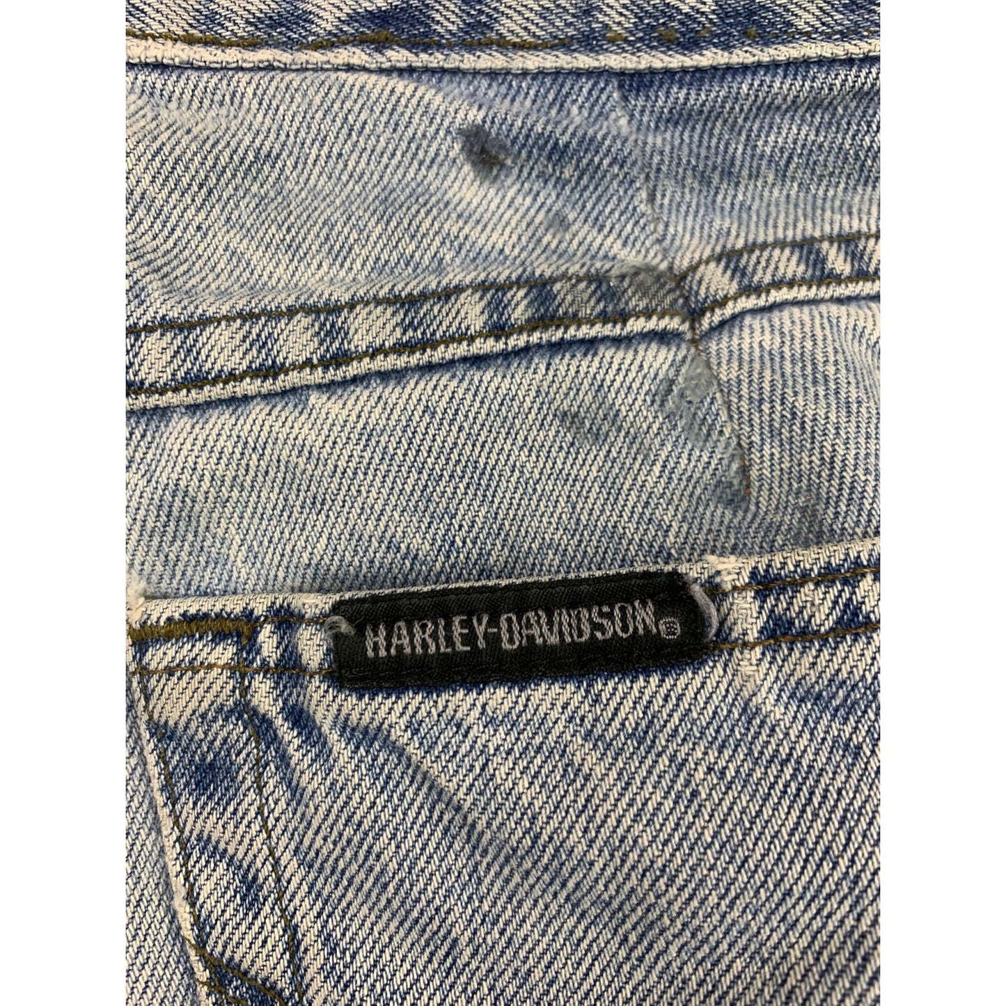 Harley-Davidson Men's 32 Light Wash Frayed Hem Denim Shorts Biker (90s–Y2K)