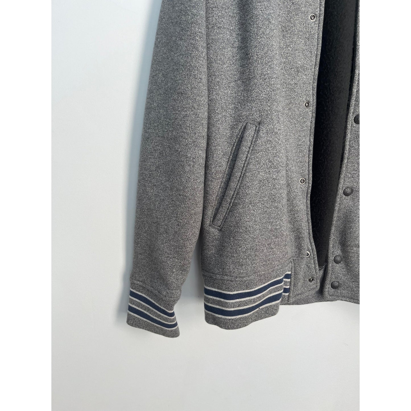 Levis Varsity Jacket Men L Gray Wool Vinatge Rare Blend Snap Front Striped Trim